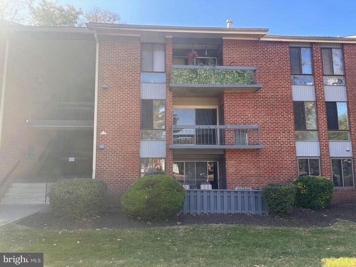 Property Photo: 222 Echelon Road 8 NJ 08043