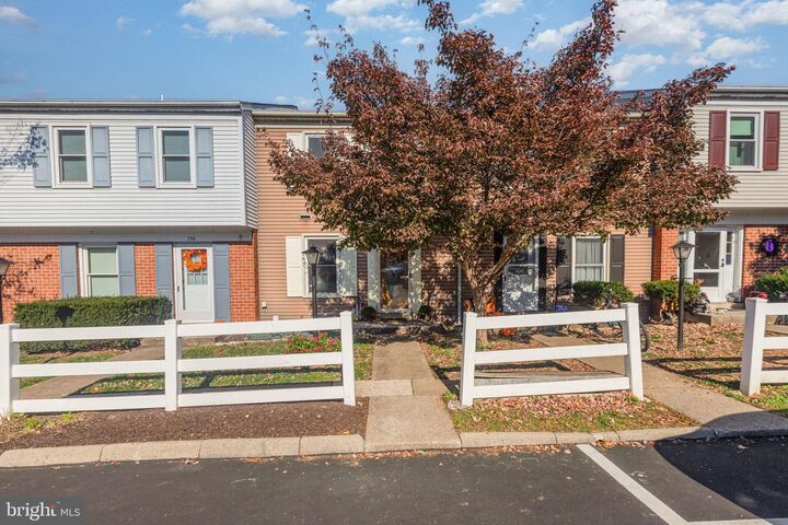 732 Allenview Drive  Mechanicsburg PA 17055 photo