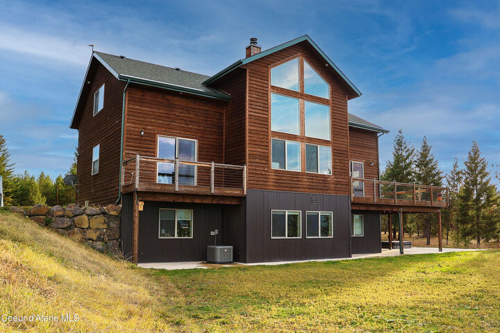 Property Photo:  384 Pendleton Dr  ID 83869 