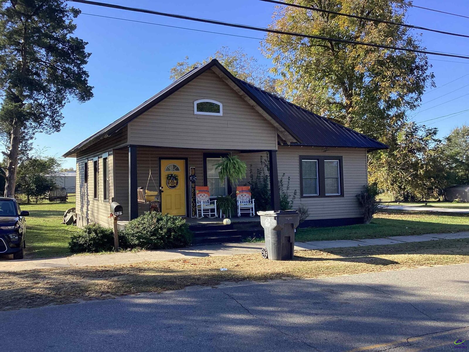 Property Photo:  523 W Pine Street  GA 31092 