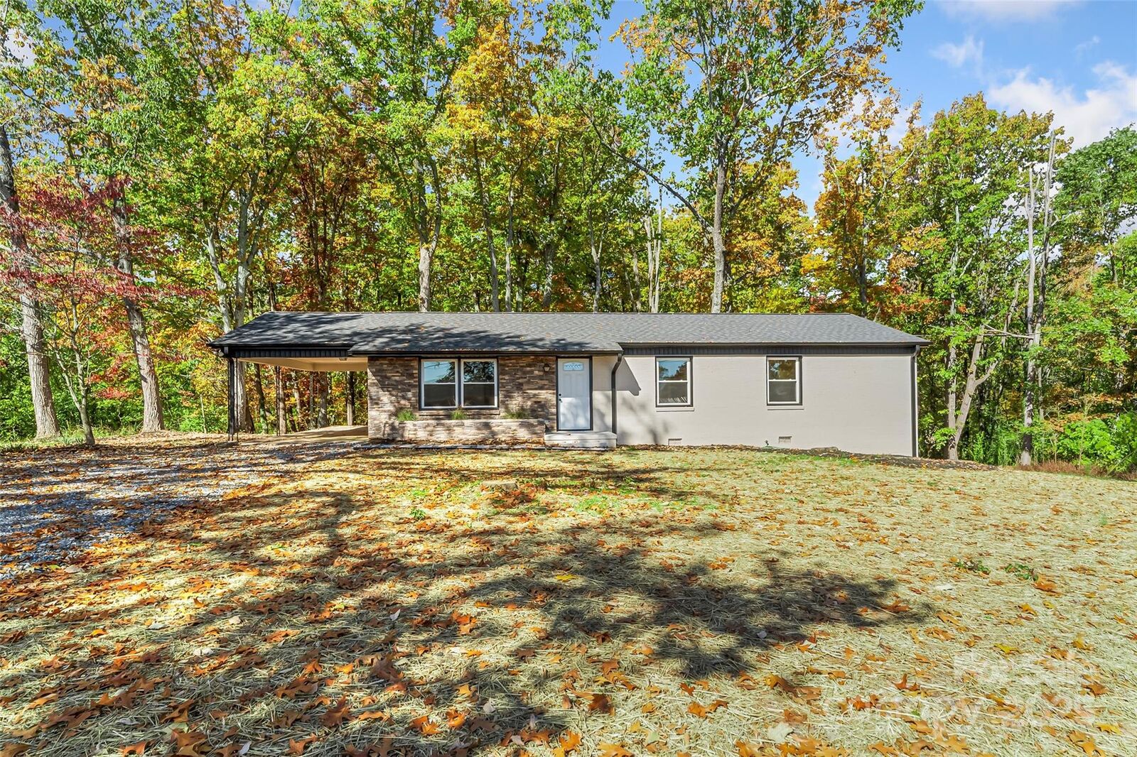 Property Photo:  715 7th Avenue SE  NC 28602 