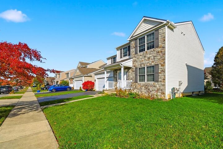 Property Photo:  5186 Copper Creek Drive  OH 43016 