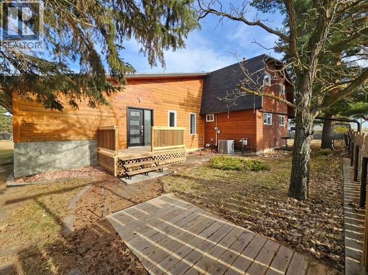 Photo de la propriété: 5108 51 Avenue AB T0B 0Z0