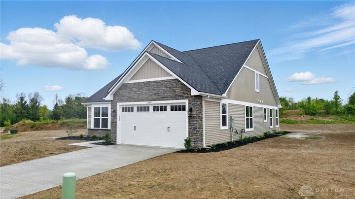 Property Photo: 1507 Kingsgate OH 45502