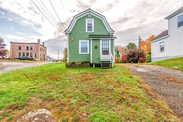 Photo de la propriété:  7 Wallace Street  NB E5C 3P3 