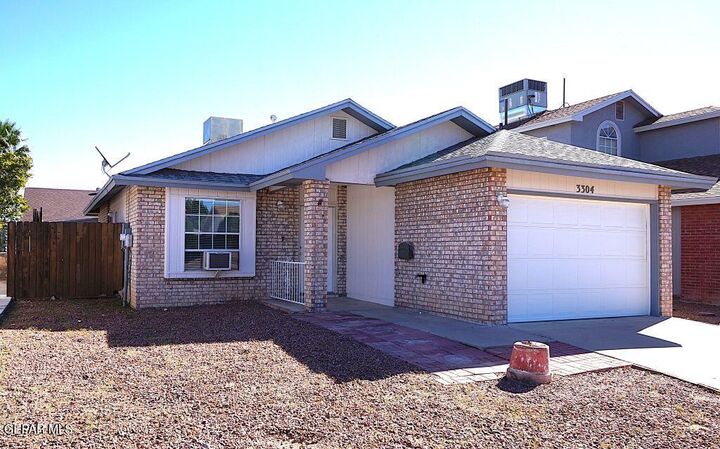 Property Photo: 3304 Martina Place TX 79936