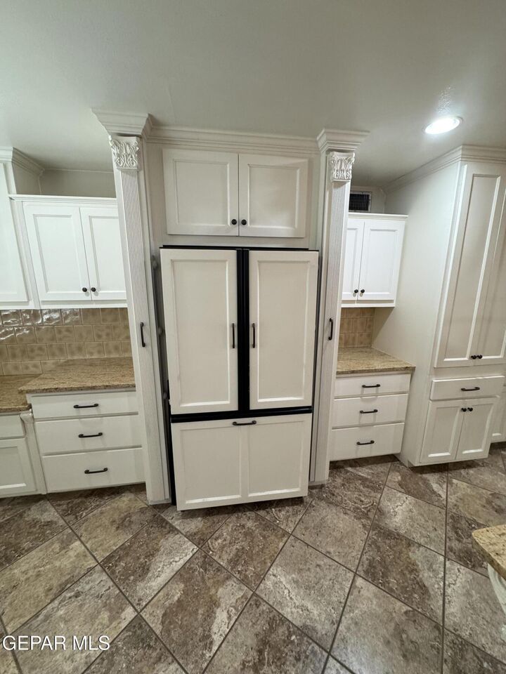 Property Photo: 3925 Titanic Avenue TX 79904