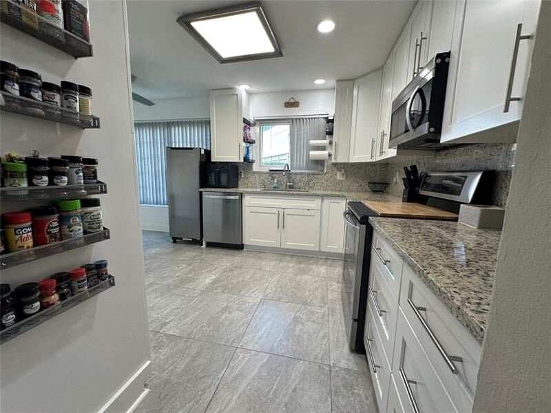 Property Photo:  3409 Jog Park Dr 3409  FL 33467 