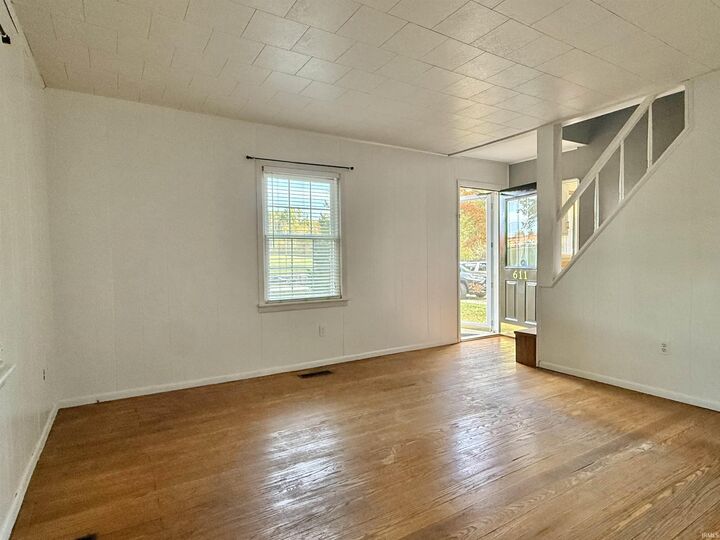 Property Photo: 611 Liberty Street IN 47601