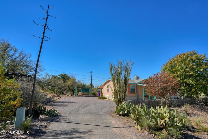 Property Photo: 5237 Chiricahua Trail NM 88012