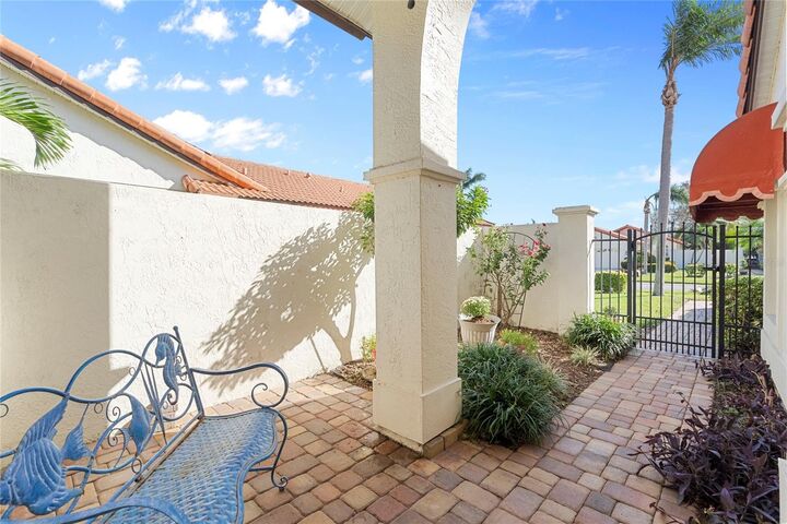 Property Photo: 4966 Clubview Court E FL 34203