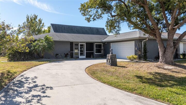 3231 Meadow Run Drive  Venice FL 34293 photo