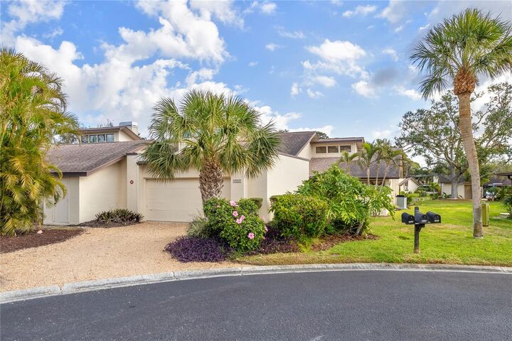 4527 La Jolla Drive  Bradenton FL 34210 photo