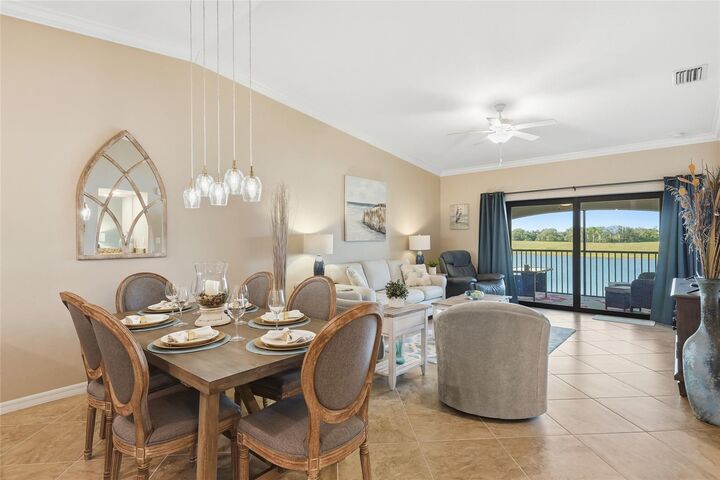 Property Photo: 5577 Palmer Circle 205 FL 34211