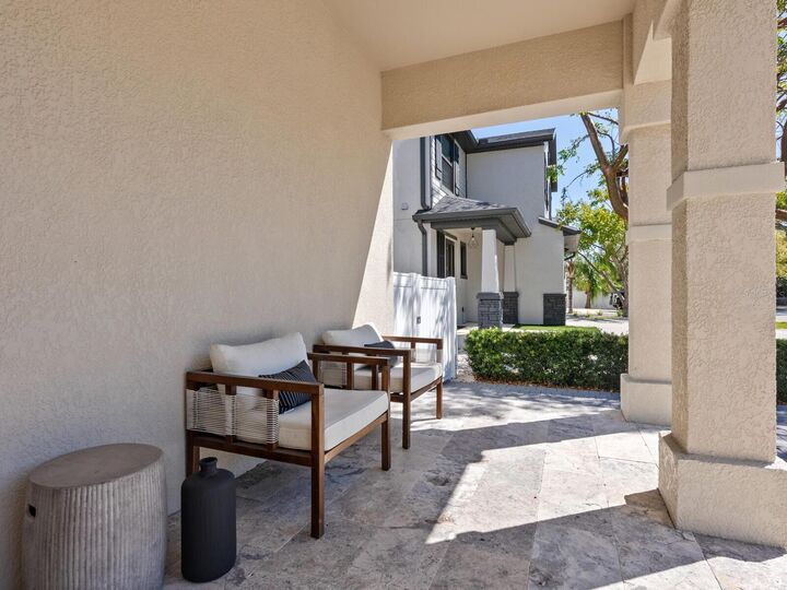 Property Photo: 2159 Hawthorne Street FL 34239