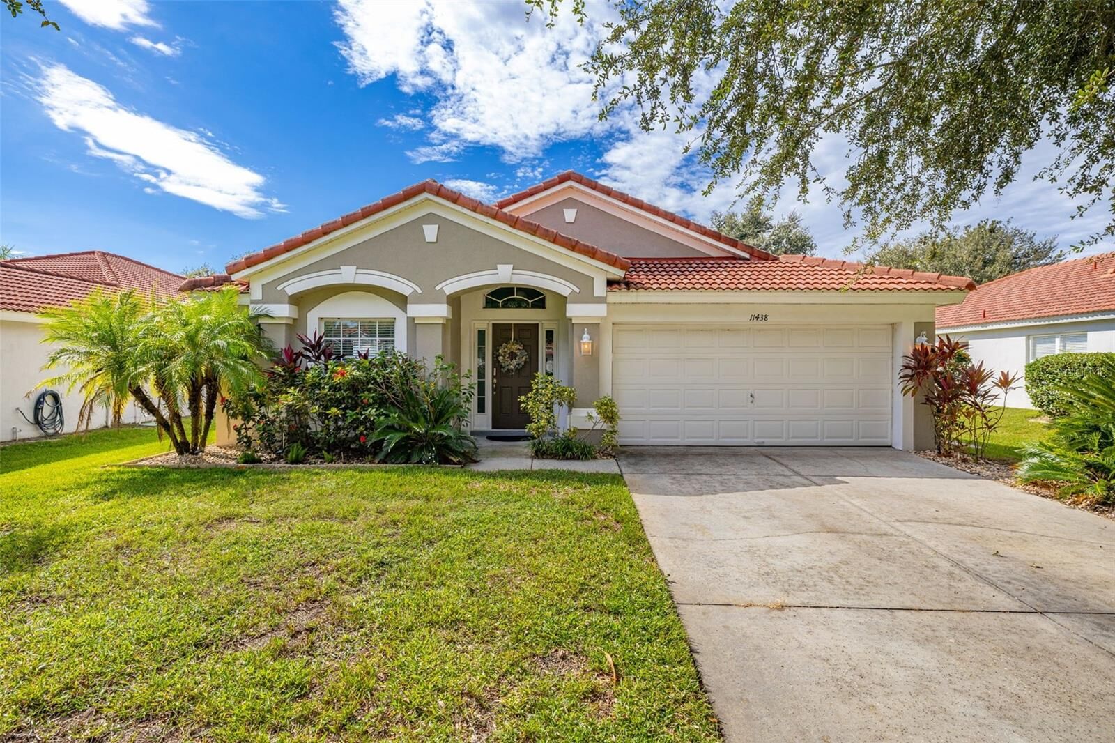 Property Photo:  11438 Arborside Bend Way  FL 34786 
