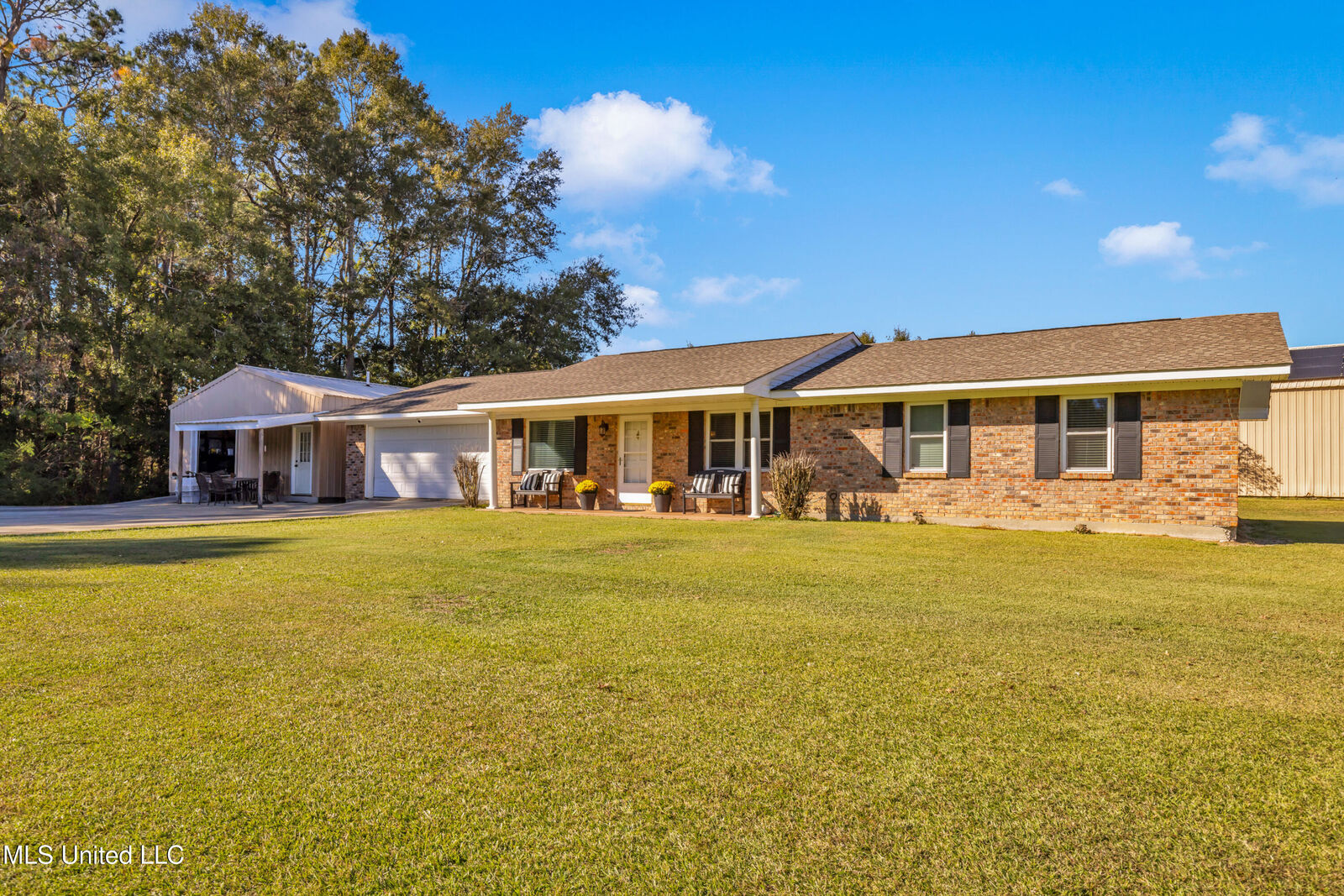 Property Photo:  21129 S Fork Road  MS 39574 