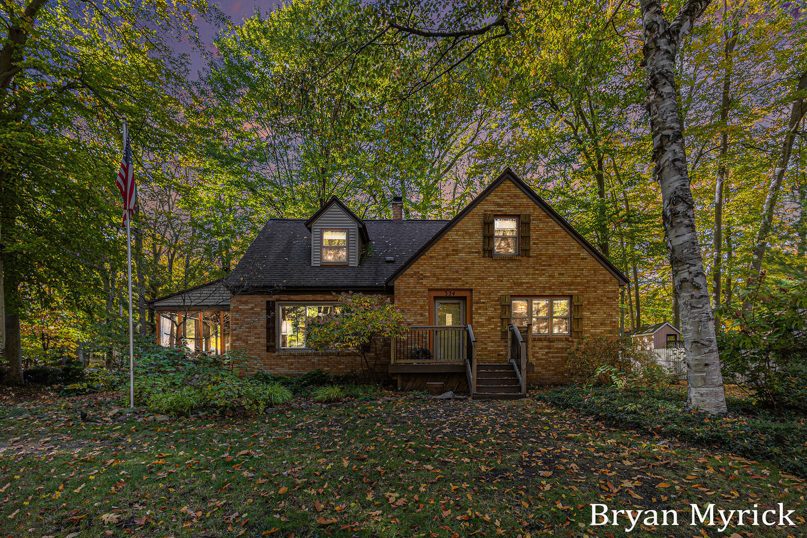 Property Photo: 324 Marquette Avenue MI 49424