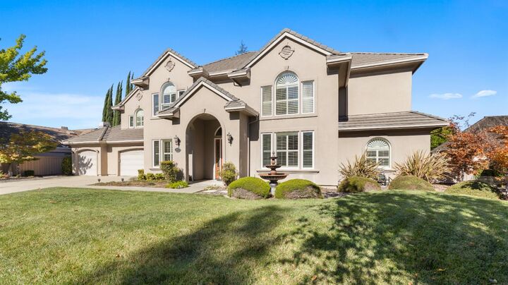 Property Photo: 827 Lake Front Drive CA 95831