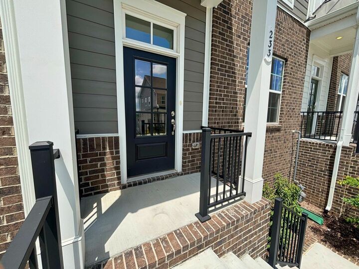 Property Photo:  233 Ben Hill Dr  TN 37013 