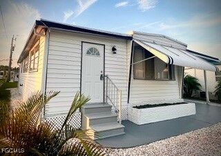 Property Photo:  174 Overland Trail  FL 33917 