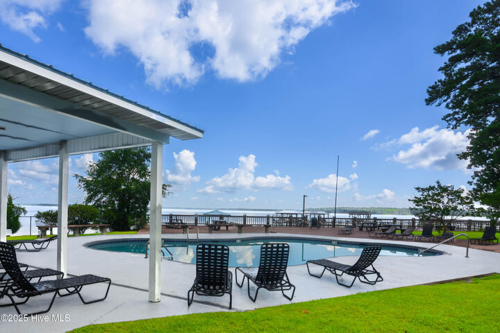 Property Photo:  902 Charleston Place  NC 28460 