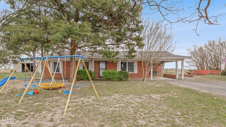 Property Photo: 1886 N County Road 599 AR 72358