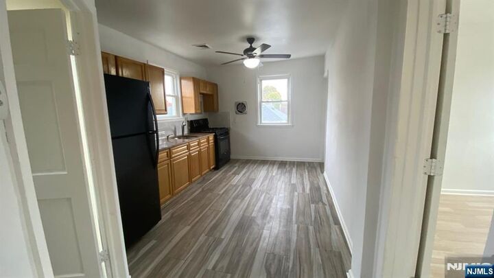 Property Photo:  52 14th Avenue 2  NJ 07407 