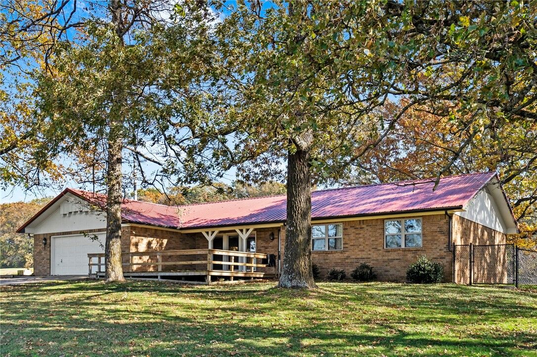 Property Photo: 7178 Highway 412 AR 72738