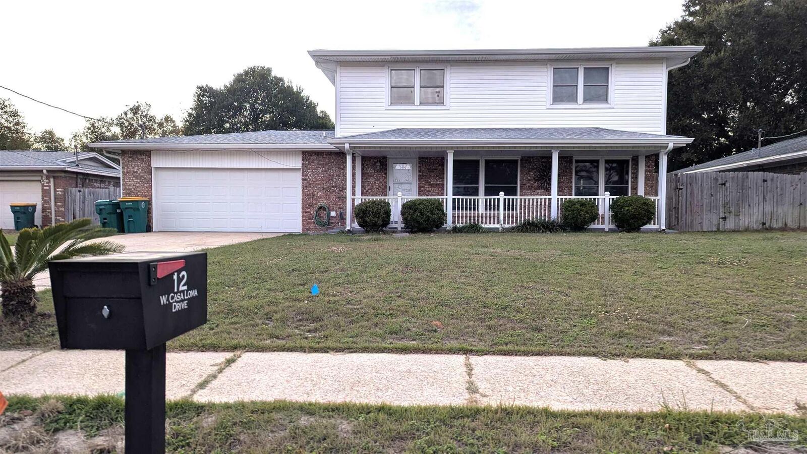 Property Photo: 12 W Casa Loma Dr FL 32569