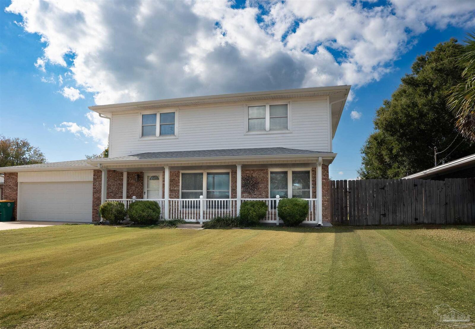 Property Photo: 12 W Casa Loma Dr FL 32569