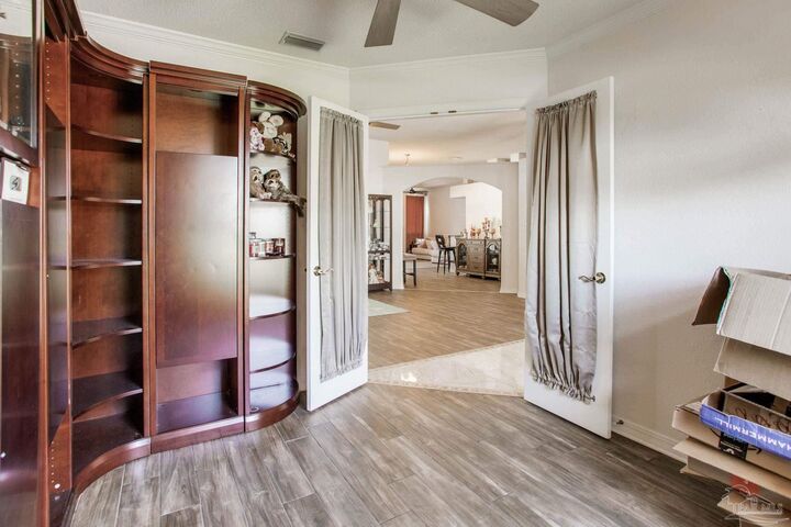 Property Photo: 8042 Mossy Creek FL 32526