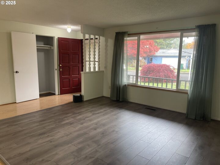 Property Photo:  7115 SW 173rd Ave  OR 97007 