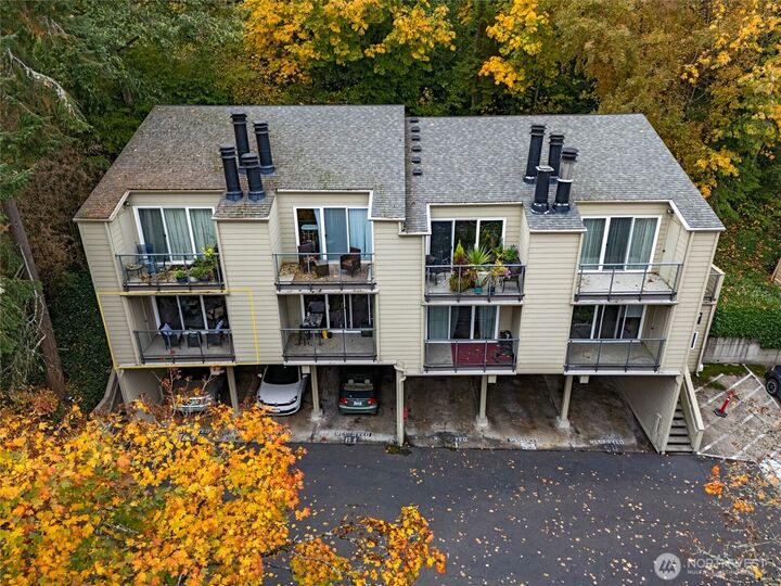 2949  76th Avenue SE 81D  Mercer Island WA 98040 photo