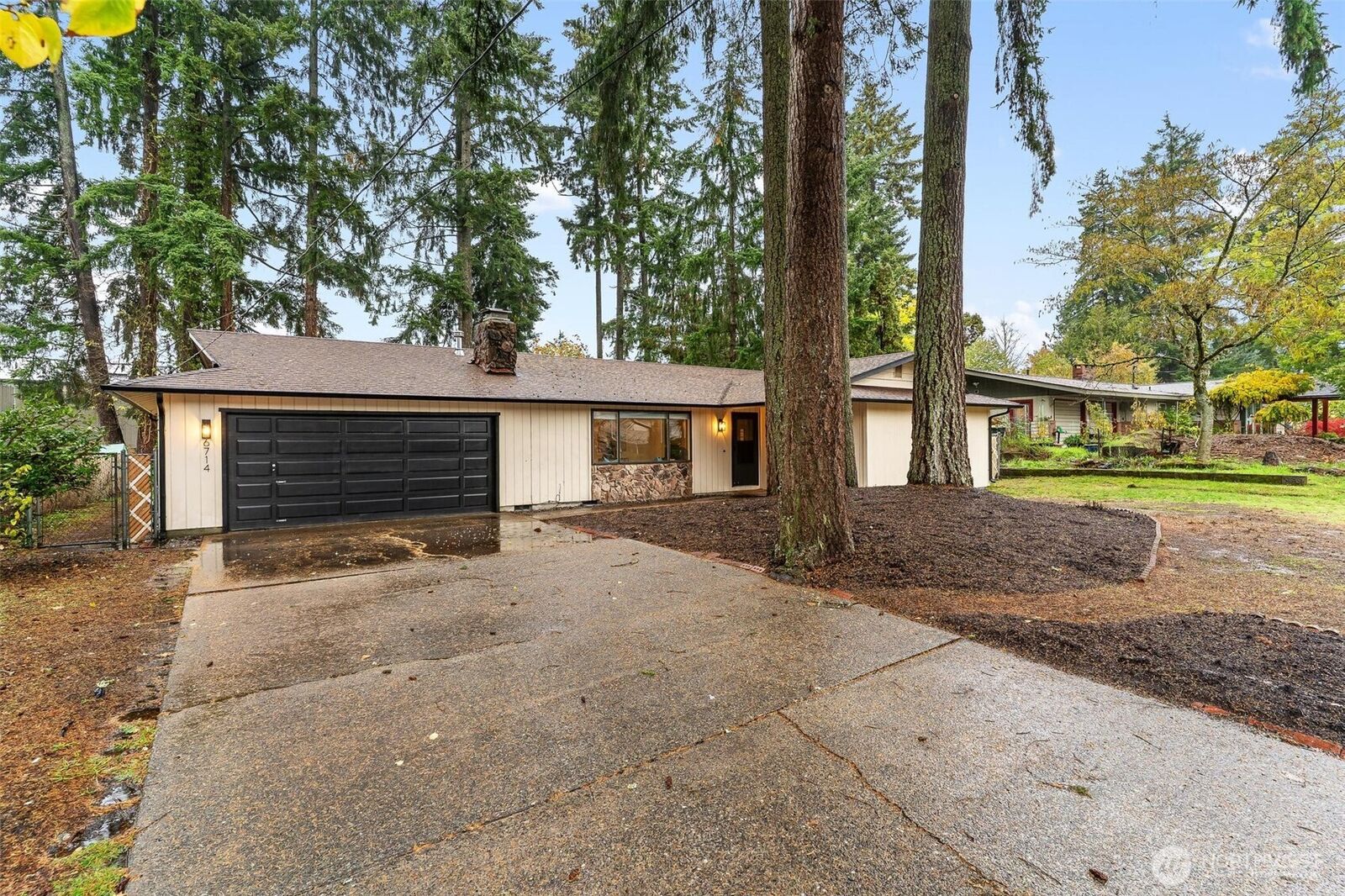 Property Photo: 6714 Husky Way SE WA 98503