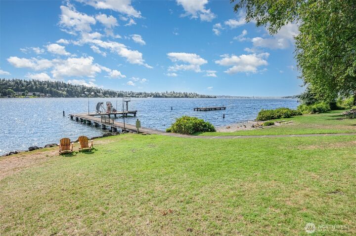 2705  107th Avenue SE  Beaux Arts WA 98004 photo