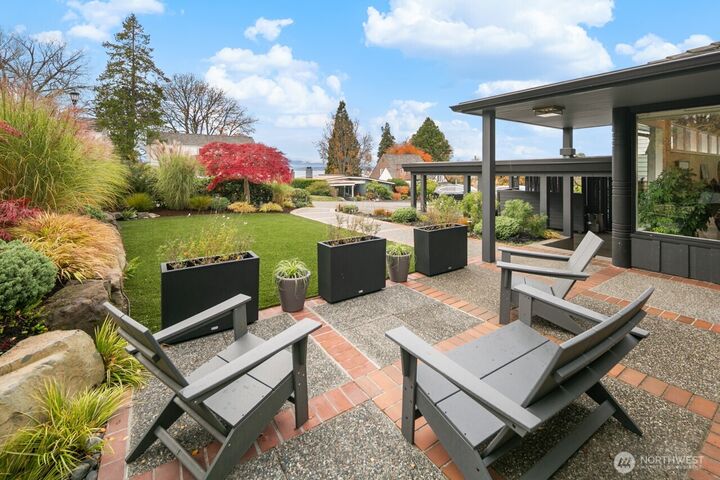 Property Photo: 10528 15th Avenue NW WA 98177