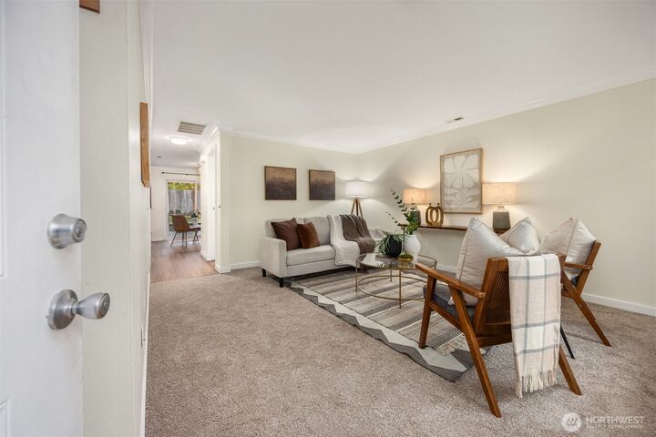 Property Photo: 18520 SE 136th Street WA 98059