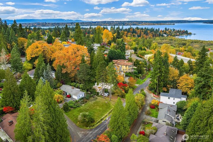 Property Photo: 10054 NE 33rd Street 2&3 WA 98004