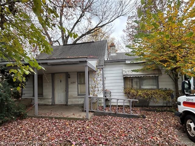 33961 Louise Avenue  Clinton Twp MI 48035 photo