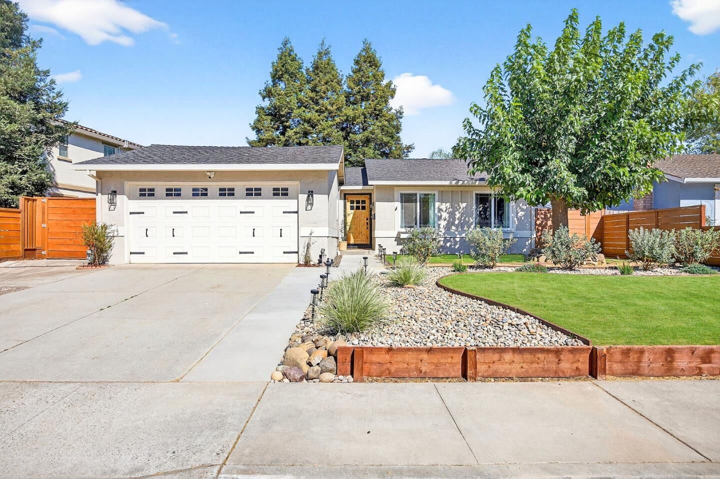 Property Photo:  1295 Jasmine Way  CA 95037 