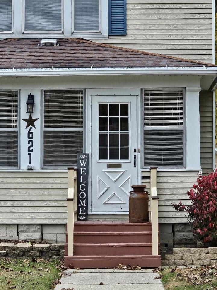 Property Photo: 621 North Palm Street WI 53548
