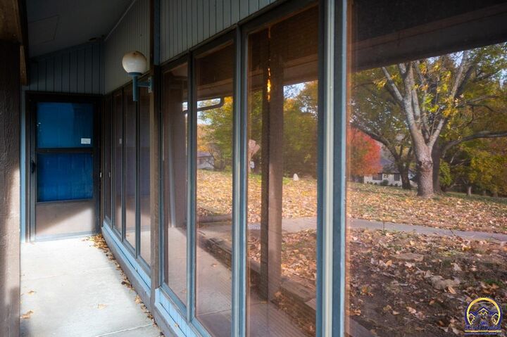 Property Photo:  4612 SW Shenandoah Rd  KS 66610 