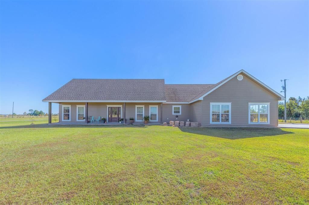 Property Photo:  1536 Highway 384  LA 70607 