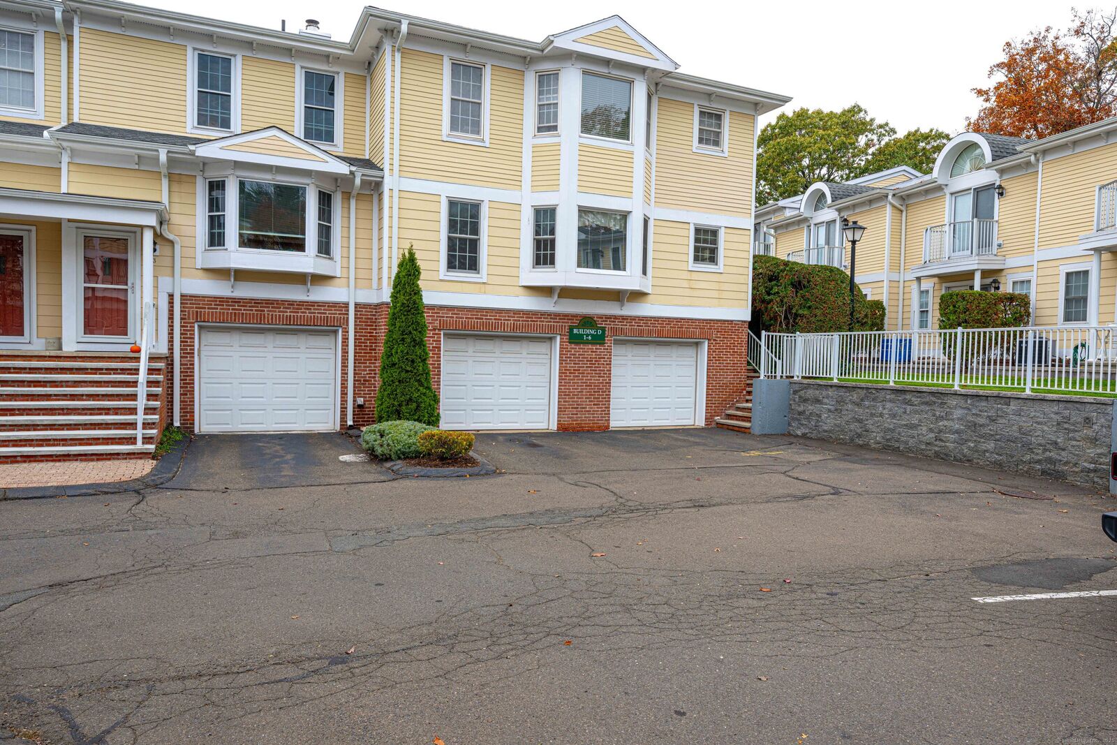 Property Photo:  11 Saint John Street D2  CT 06473 