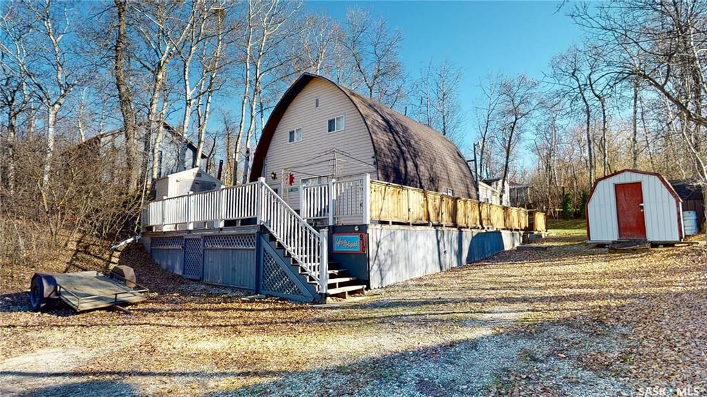Property Photo:  910 17th Avenue  SK S0C 2S0 