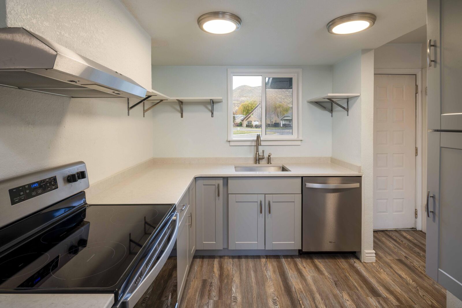 Property Photo:  850 Shenandoah Dr 22  ID 83333 