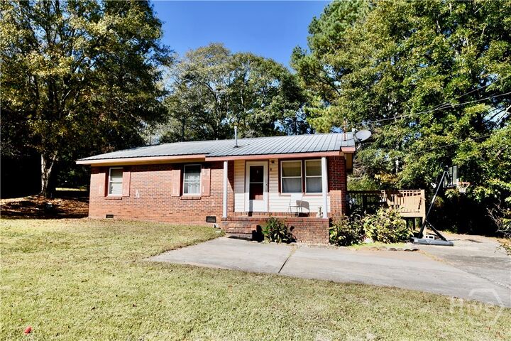 Property Photo: 6367 Highway 72 E GA 30627