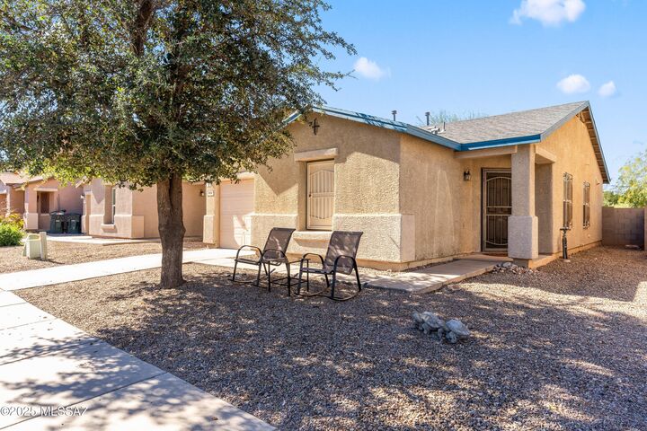 Property Photo: 5458 S Monrovia Avenue AZ 85706
