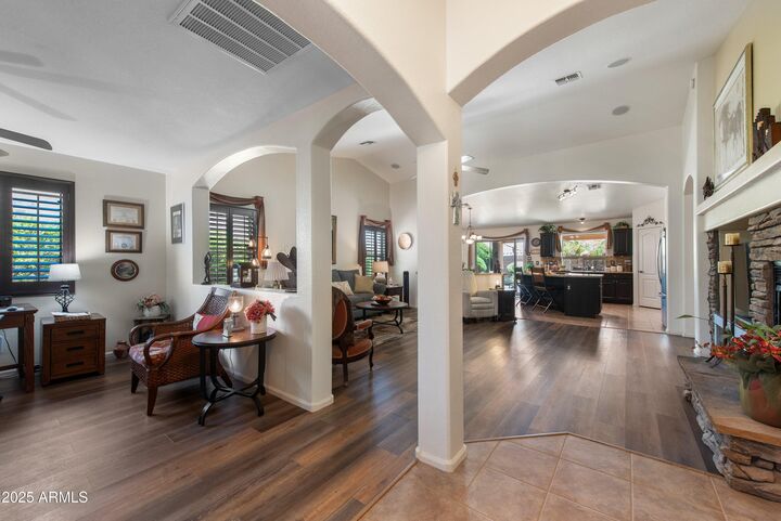 Property Photo:  709 E Saddle Way Way  AZ 85143 